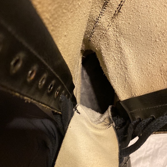 20 hole  The Original Doc Martin Silver boots UK 5 US mens 6 US womens 7 - Picture 11 of 13